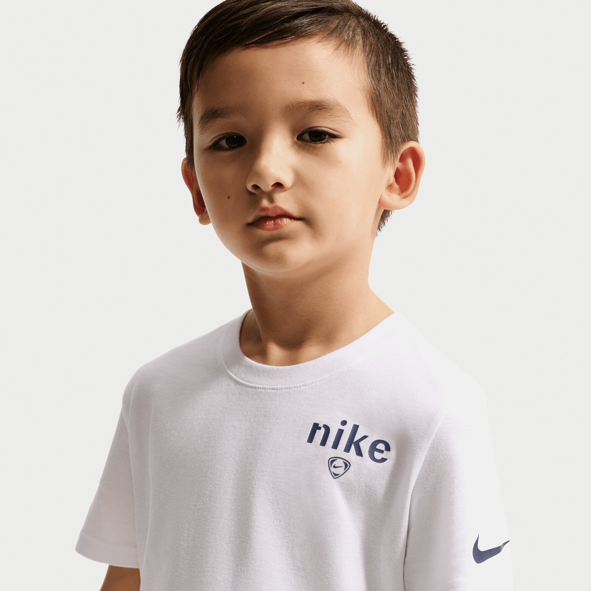 Nike image number 3