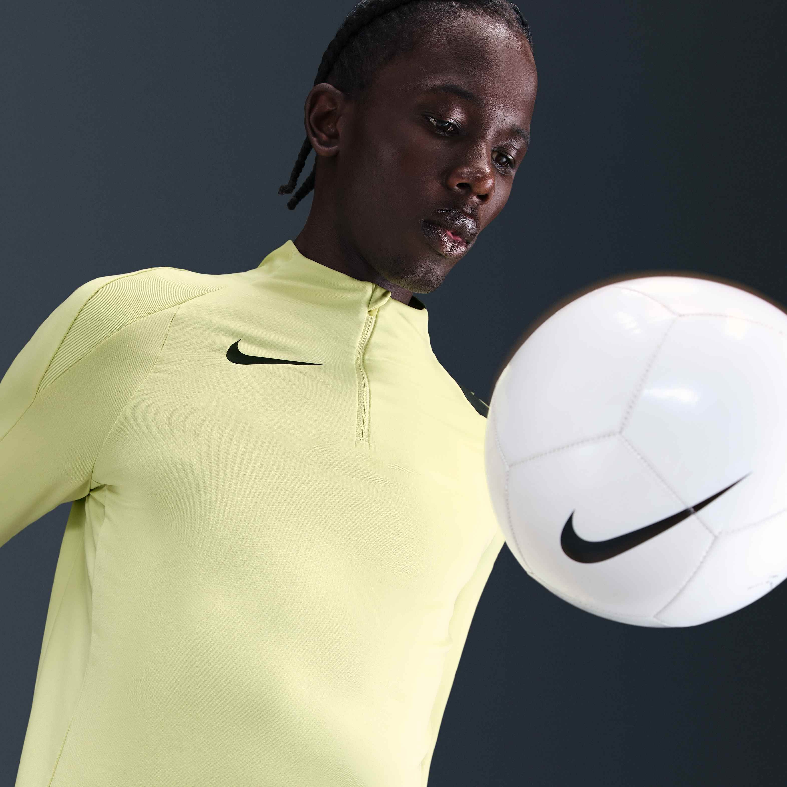 نايكي سترايك image number 2