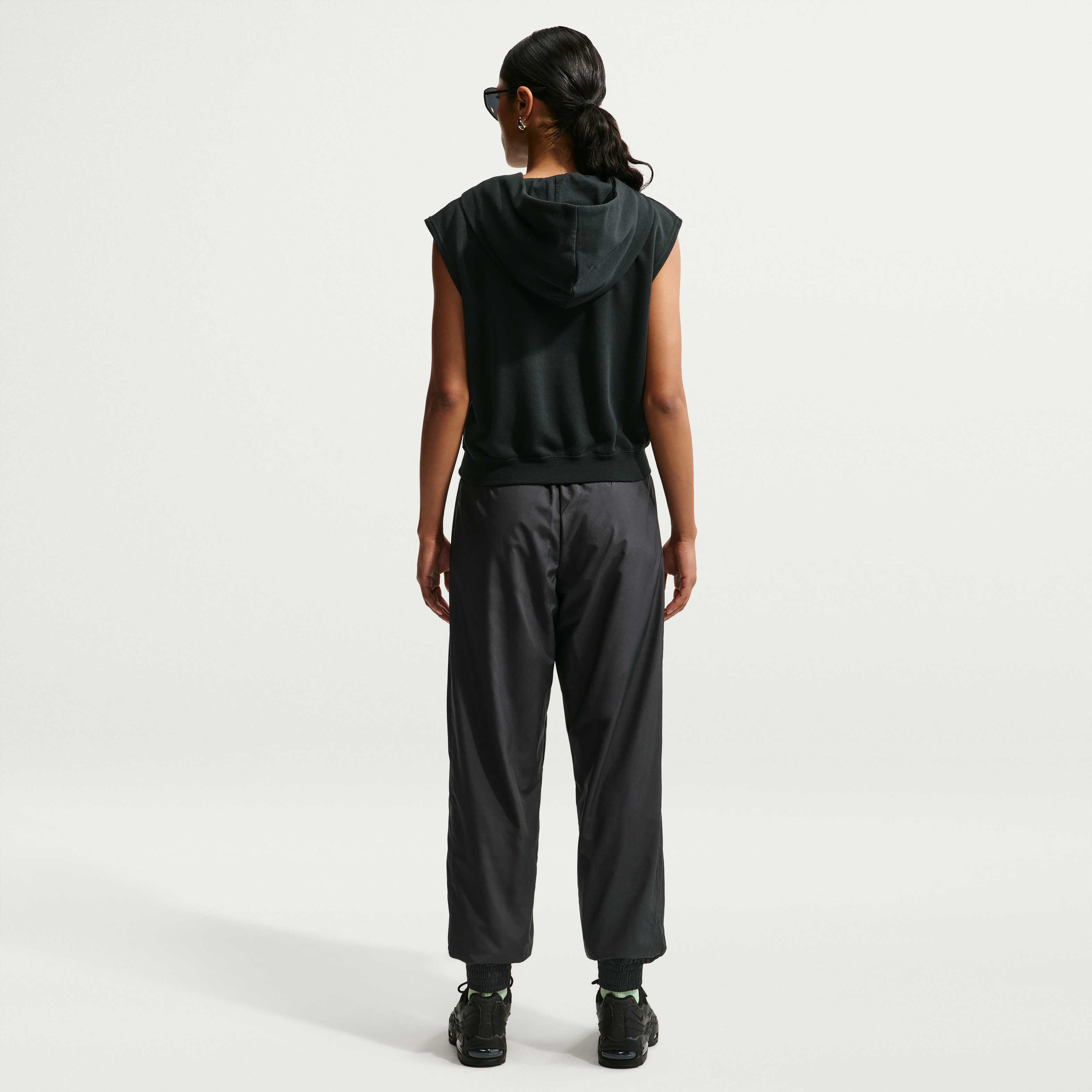 Nike Sportswear Classic Wovens image number 4