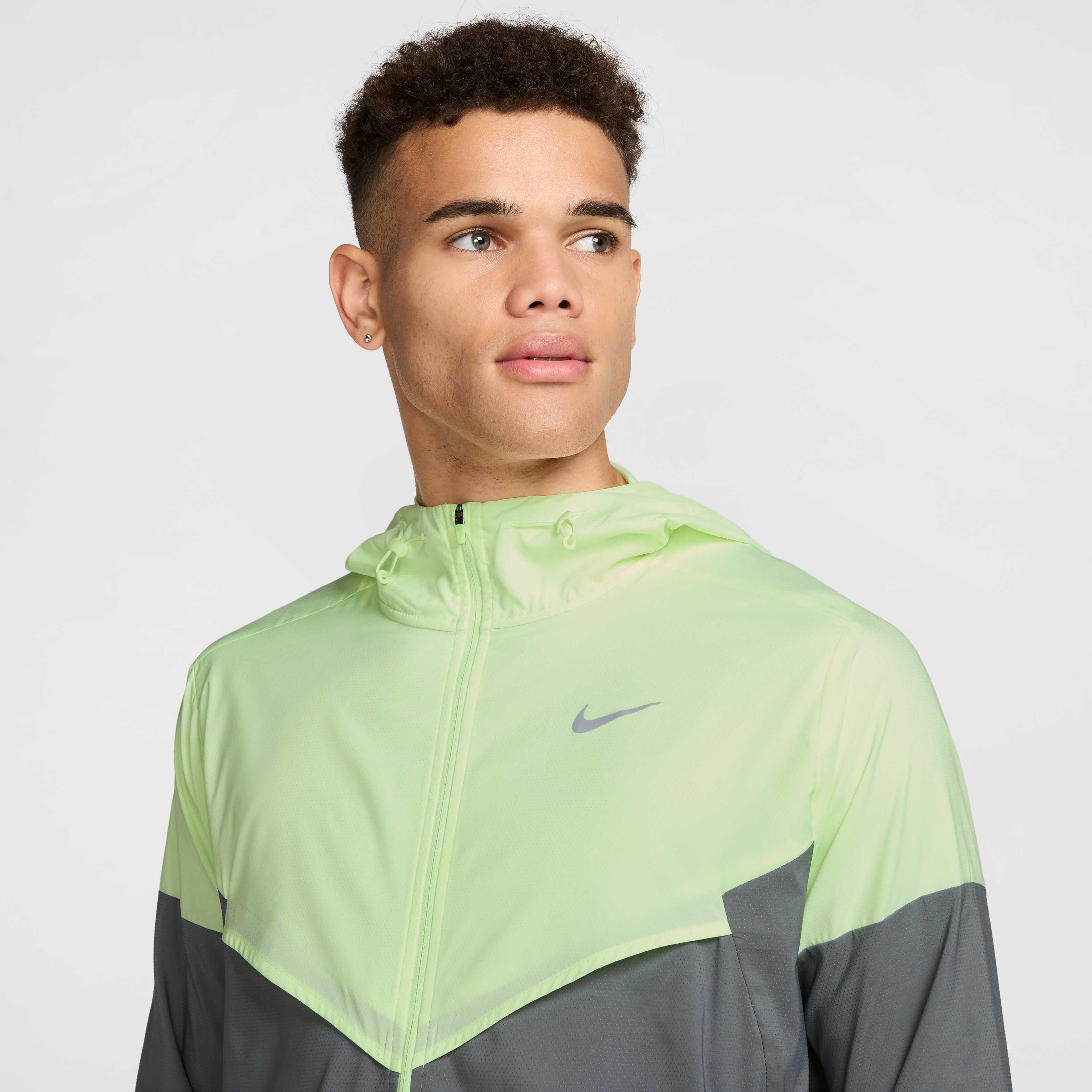 Nike Impossibly Light Windrunner image number 2