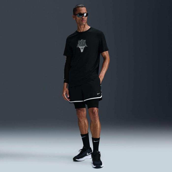 Nike image number 3 Nike image number 3