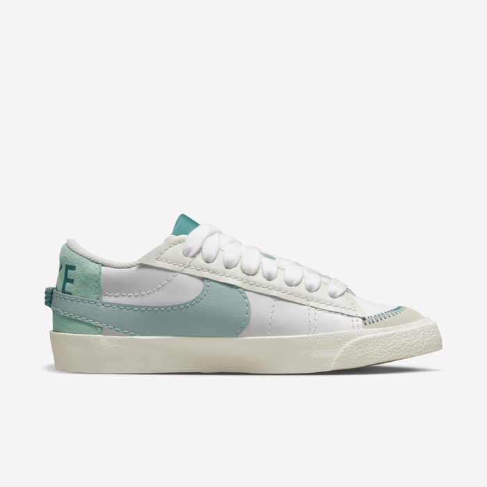 Nike Blazer Low '77 Jumbo image number 2 Nike Blazer Low '77 Jumbo image number 2