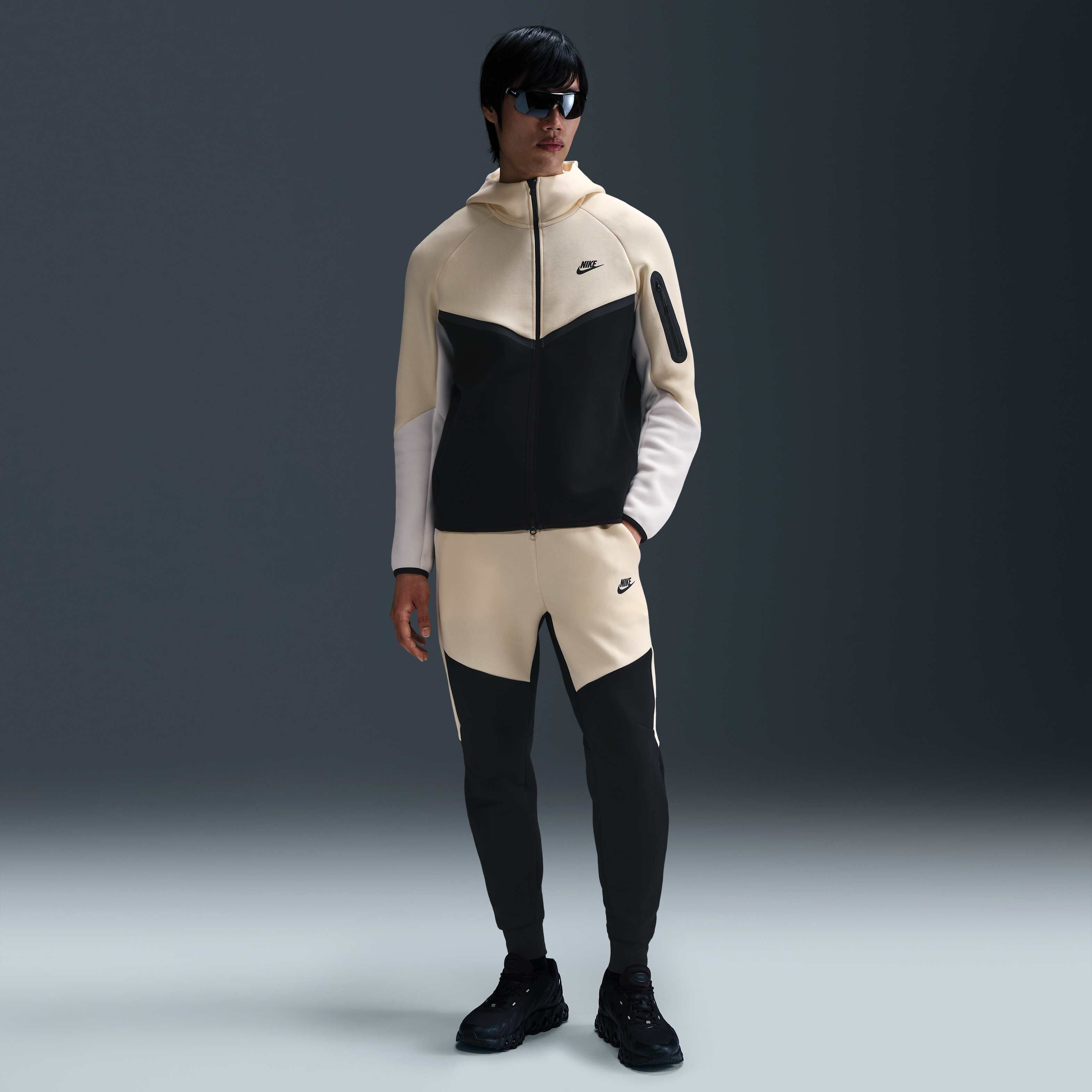 نايكي تك image number 3