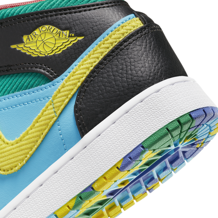 Air jordan 1 mid top sneakers