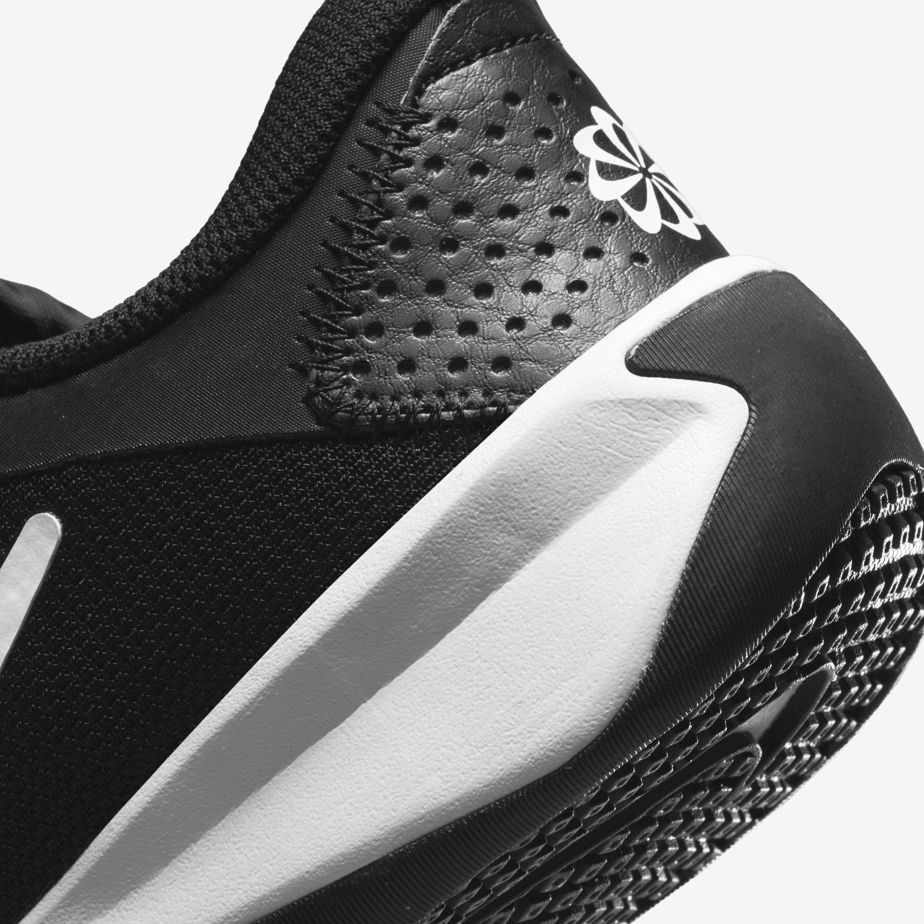 Nike Omni Multi-Court image number 7