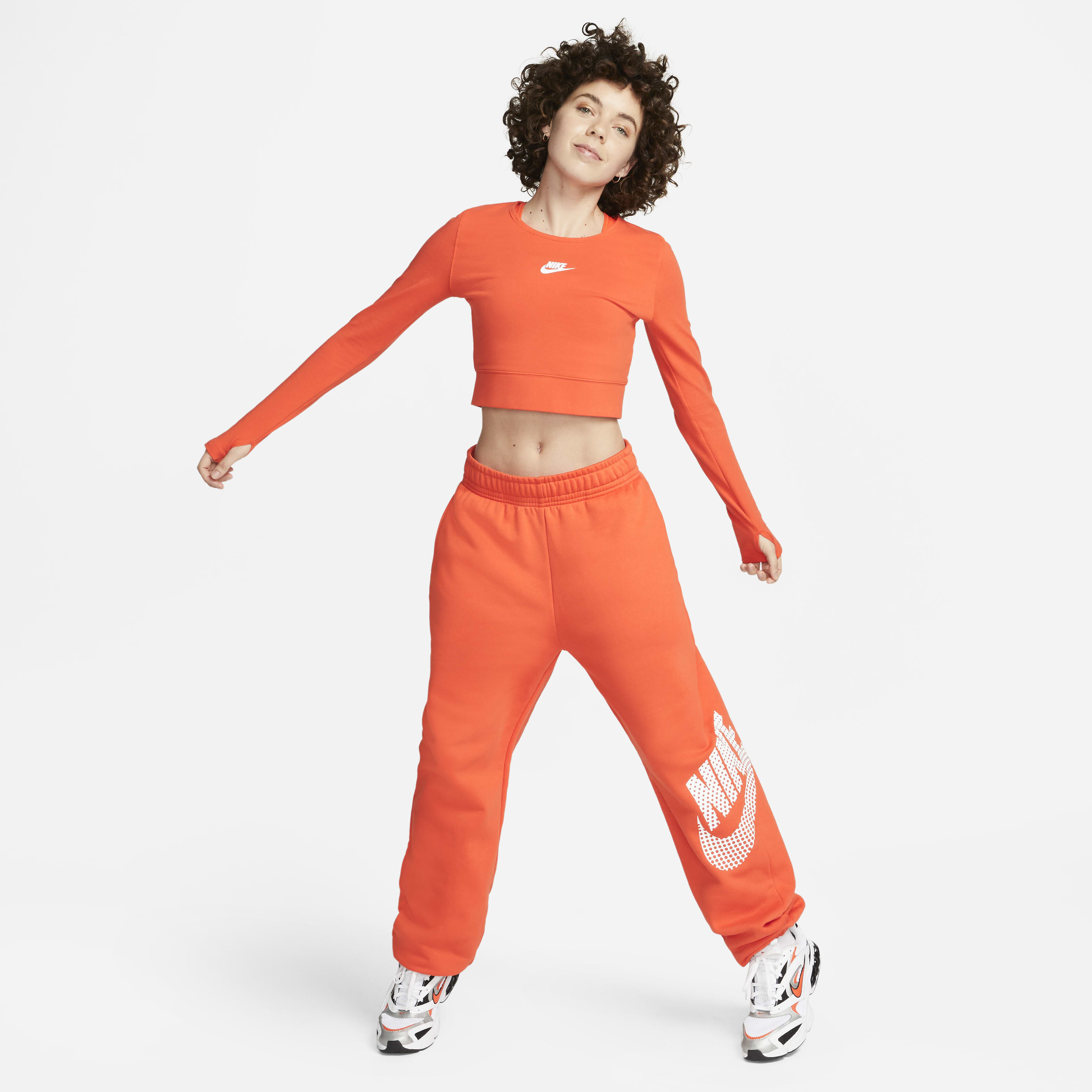 نايكي سبورتسوير image number 6