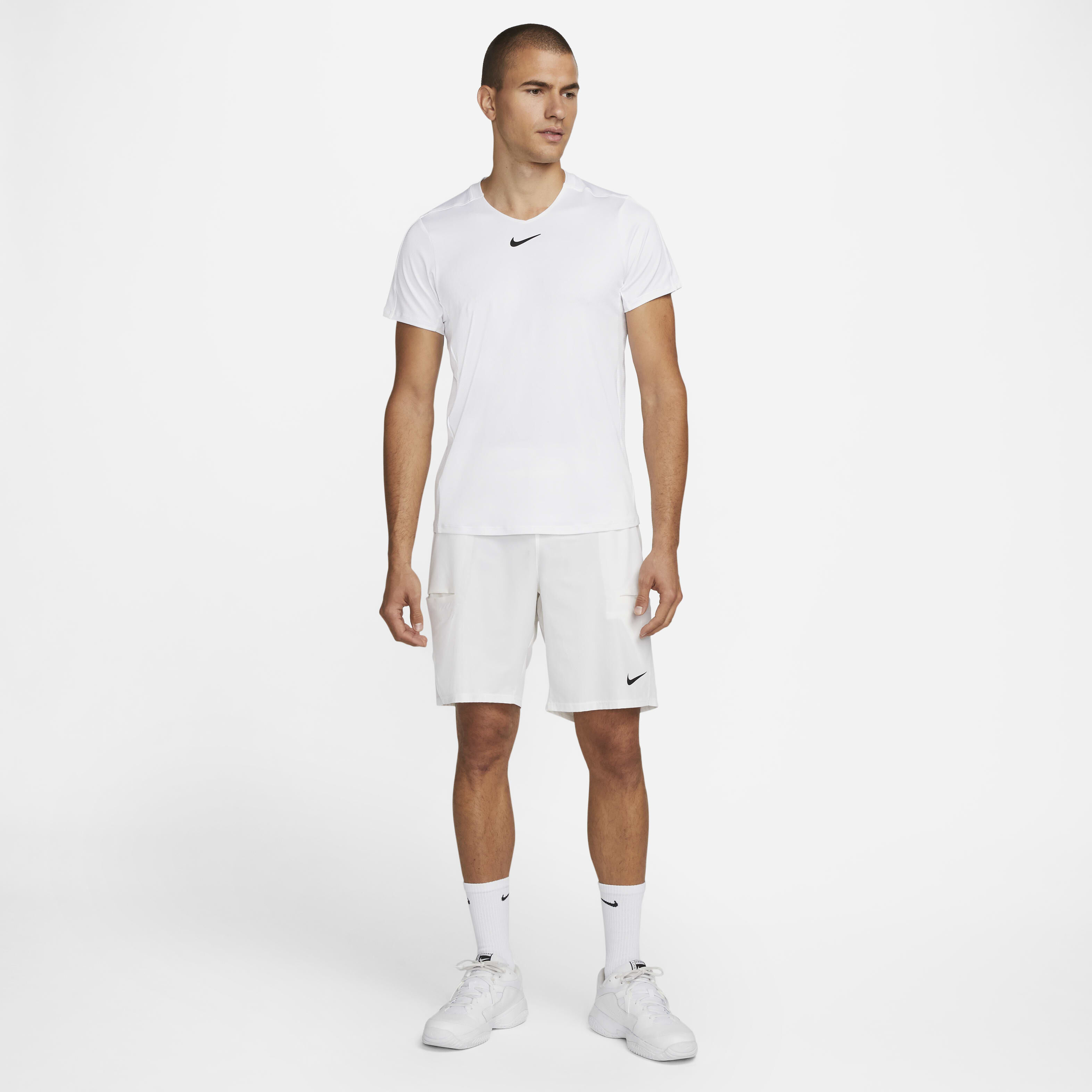 NikeCourt Dri-FIT Advantage image number 2