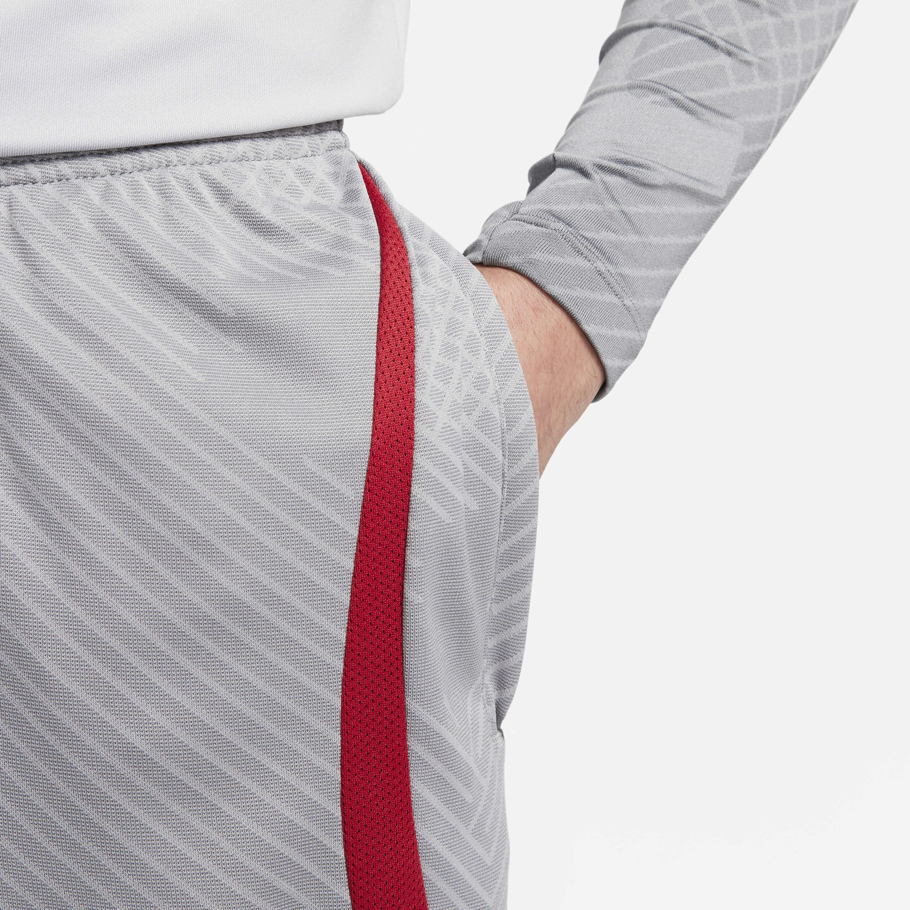 لبفربول F.C. سترايك image number 3